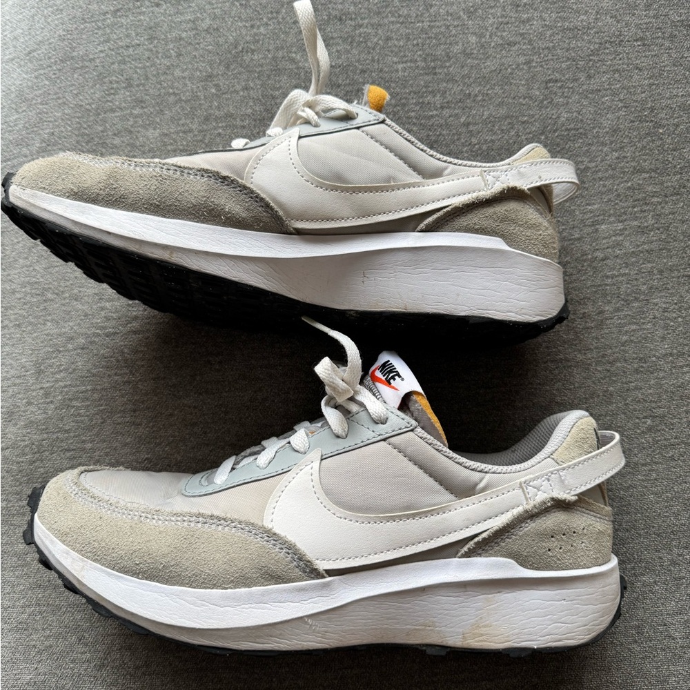 Nike Waffle Debut